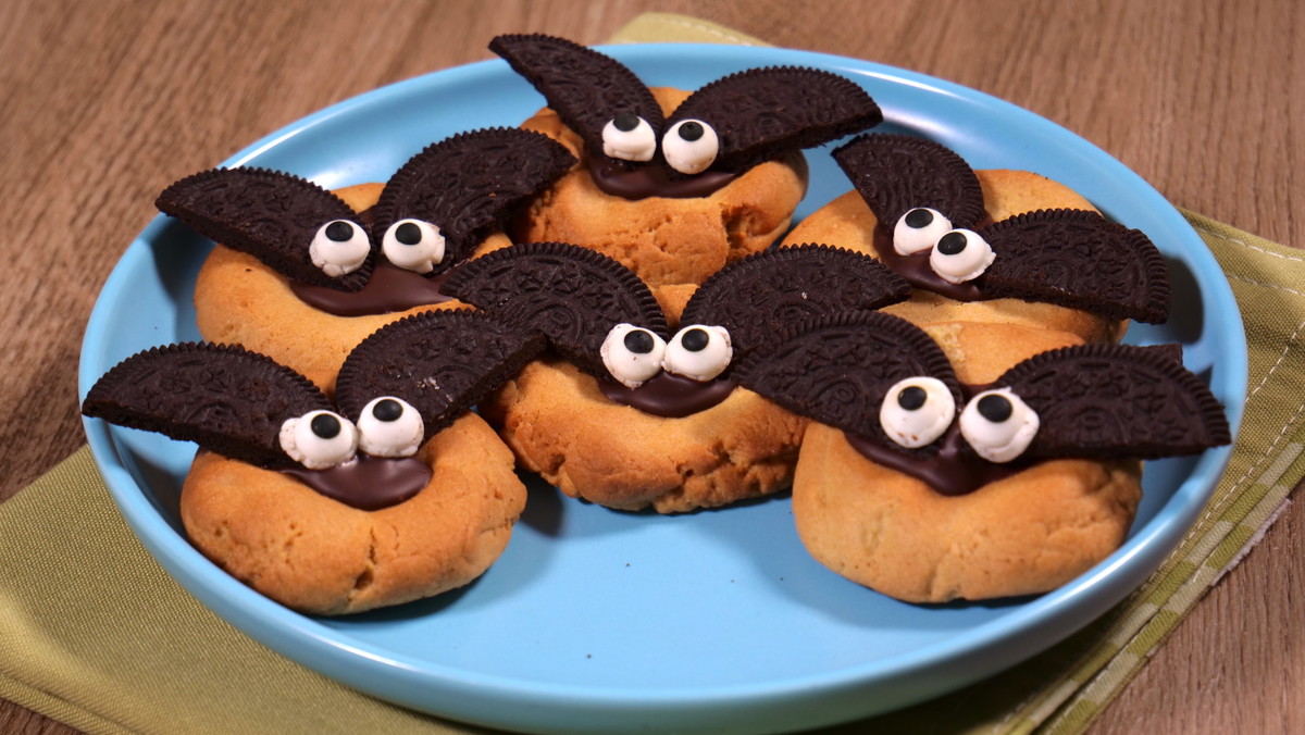Air fryer Halloween Bat Cookies