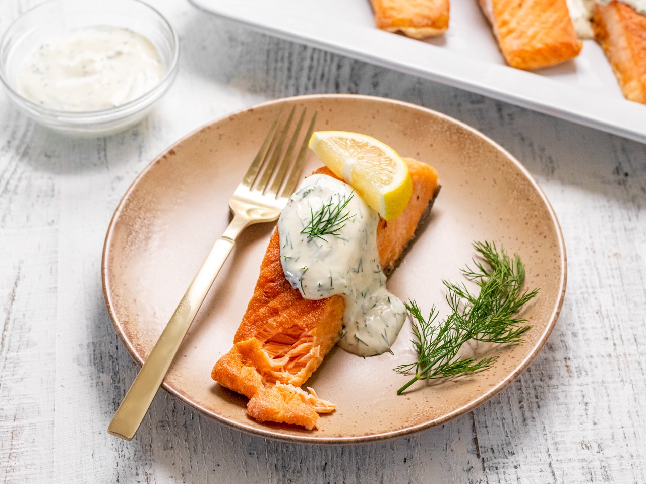 Easy Salmon with Dill Sauce Recipe