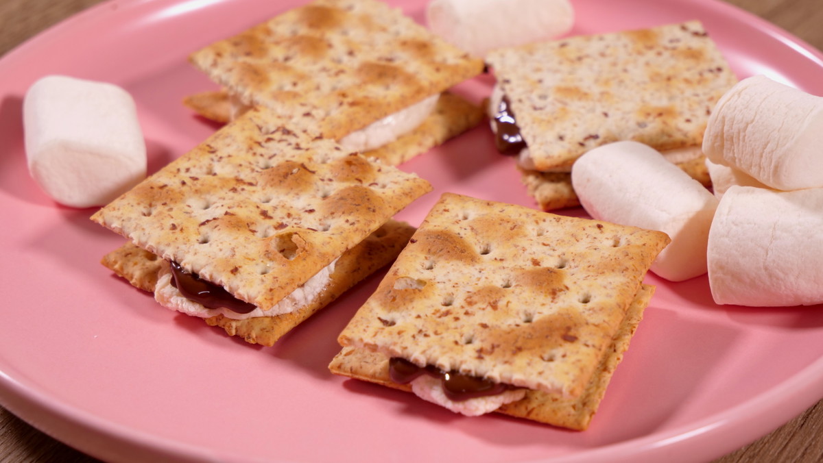 Air fryer S'mores
