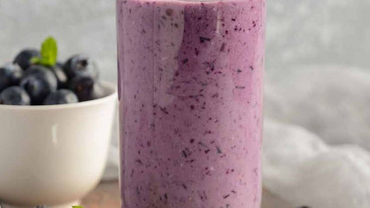 Image of BLUEBERRY AND BANANA PROTEIN SHAKE
