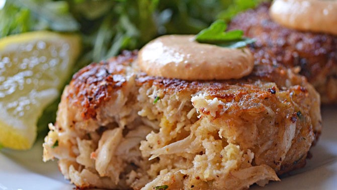 Image of Maryland Crab Cakes with Terrapin Ridge Farms Sriracha Horseradish Sauce