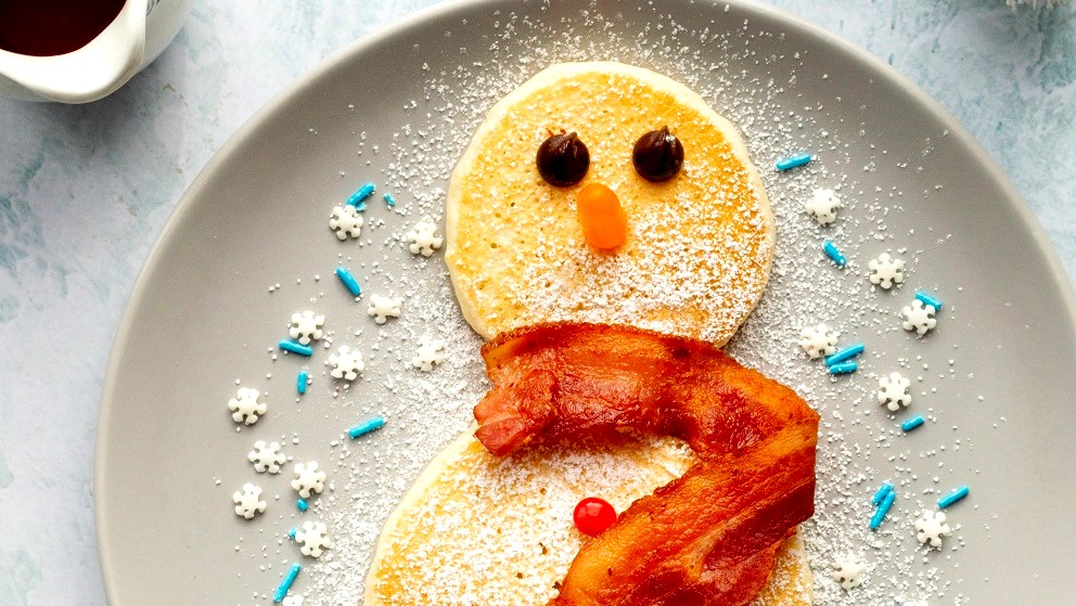 Image of Pancake Art Idea: Snowman Pancake