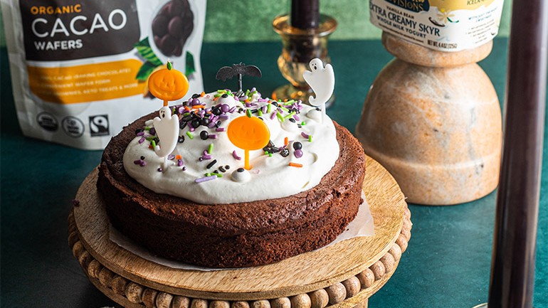 Image of Flourless Chocolate Cake with Vanilla Whipped Cream Recipe