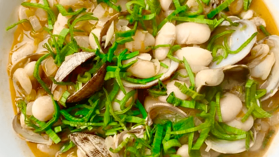 Image of Clams and White Beans