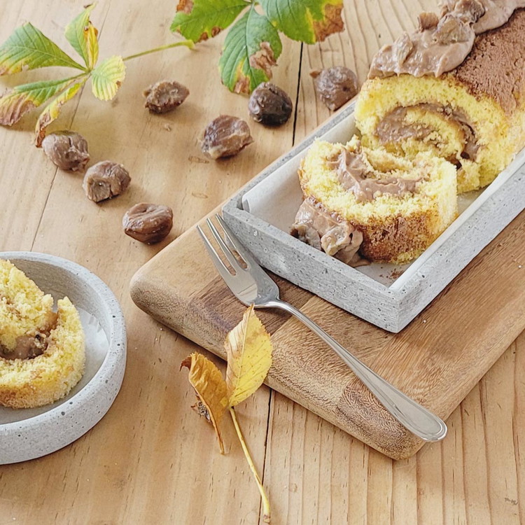 Image of Fertig ist die wunderbare Marroniroulade. Enjoy!