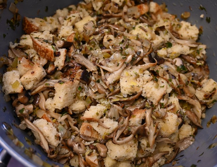 Image of In a large bowl, toss the cooked mushroom mixture with...