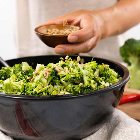 Low-carb Broccoli Slaw, Sweetened with Monk Fruit | Lakanto