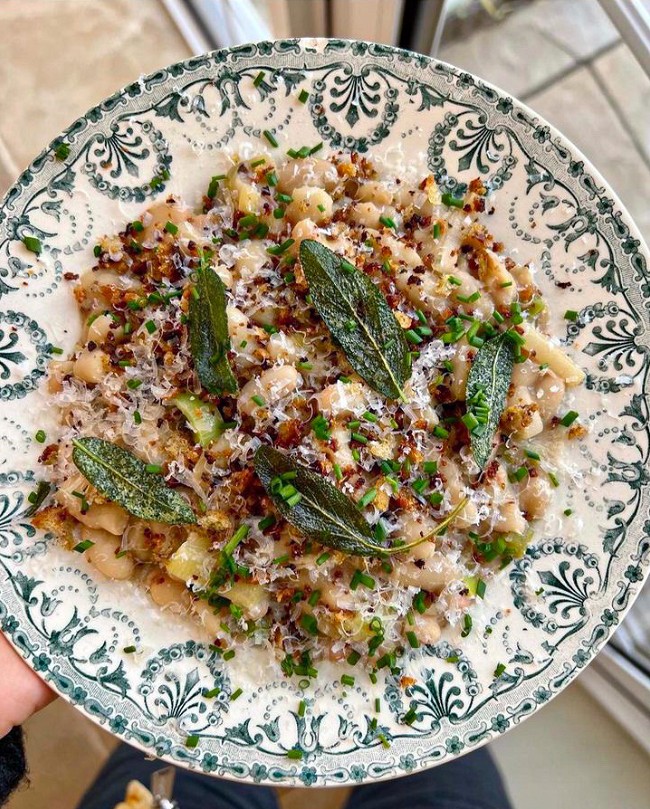 Image of Creamy Leeks + Beans with Crispy Sage