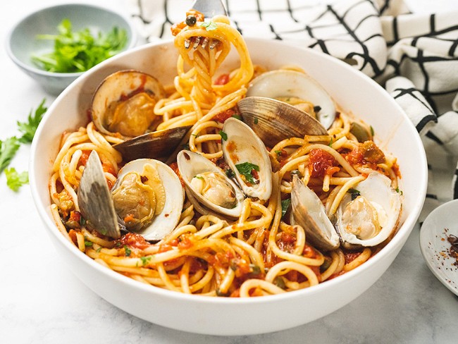 Image of Spaghetti & Clams Puttanesca Recipe