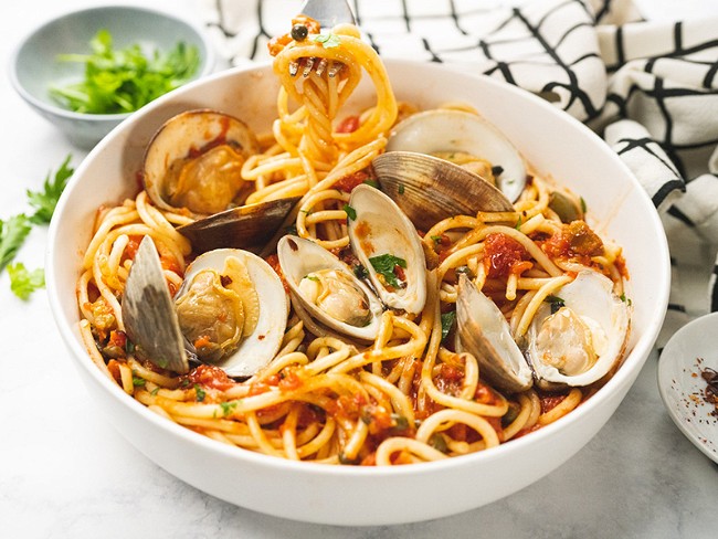 Image of Spaghetti & Clams Puttanesca Recipe