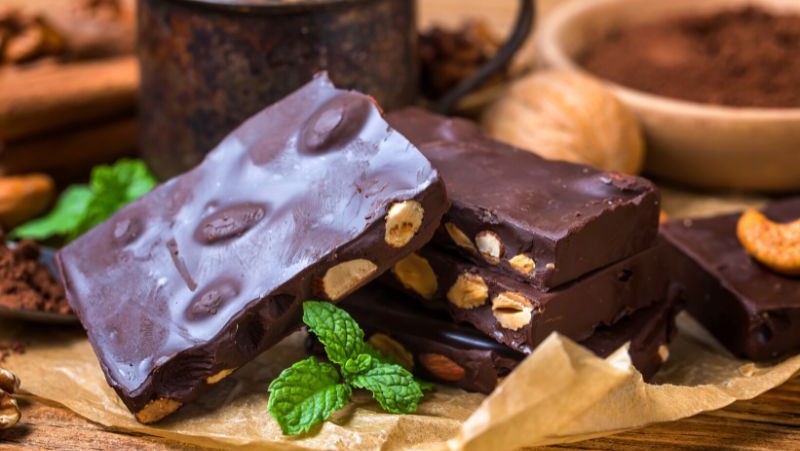 Image of No Bake Krispie Chocolate Bars
