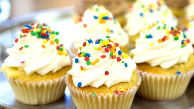 Image of No Bake Rainbow Cupcakes