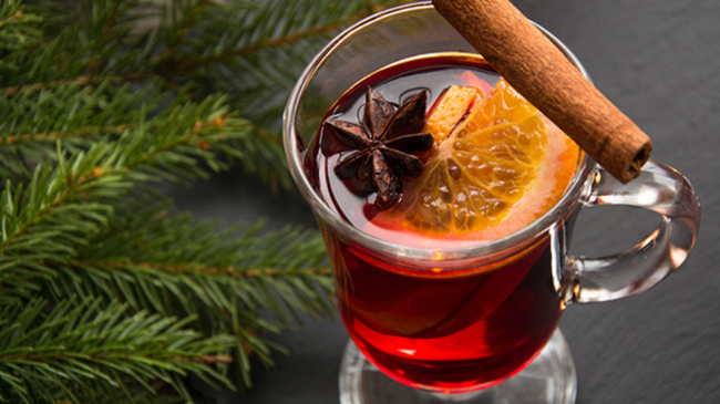 Image of Hot Gin Punch: A Classic Holiday Cocktail