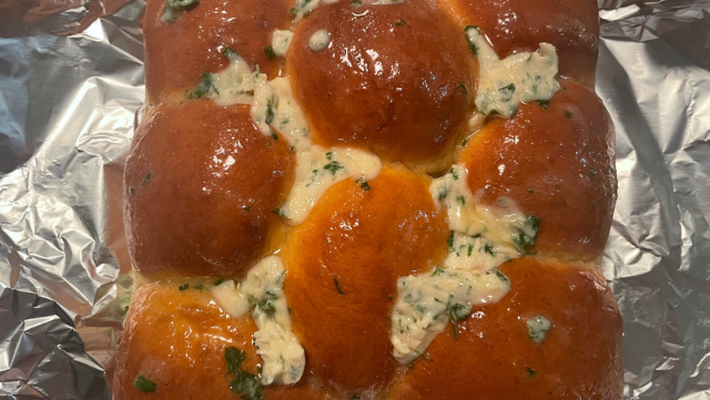 Image of Japanese Milk Bread Rolls w/Garlic Herb Butter