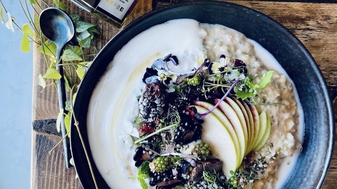 Image of Apple & Blackberry Porridge 