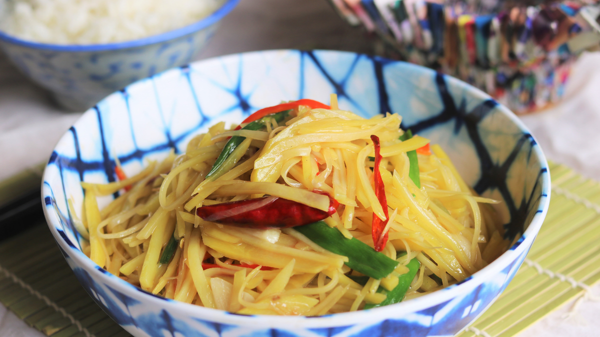 Hot and Sour Shredded Potatoes