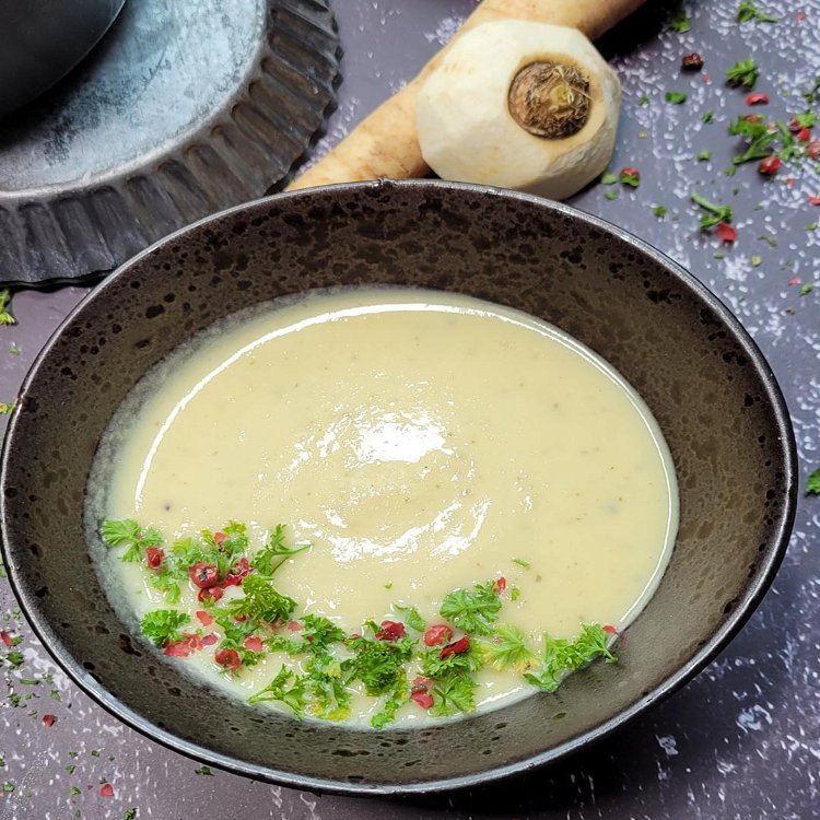 Pastinaken-Apfelsuppe – Taste and More