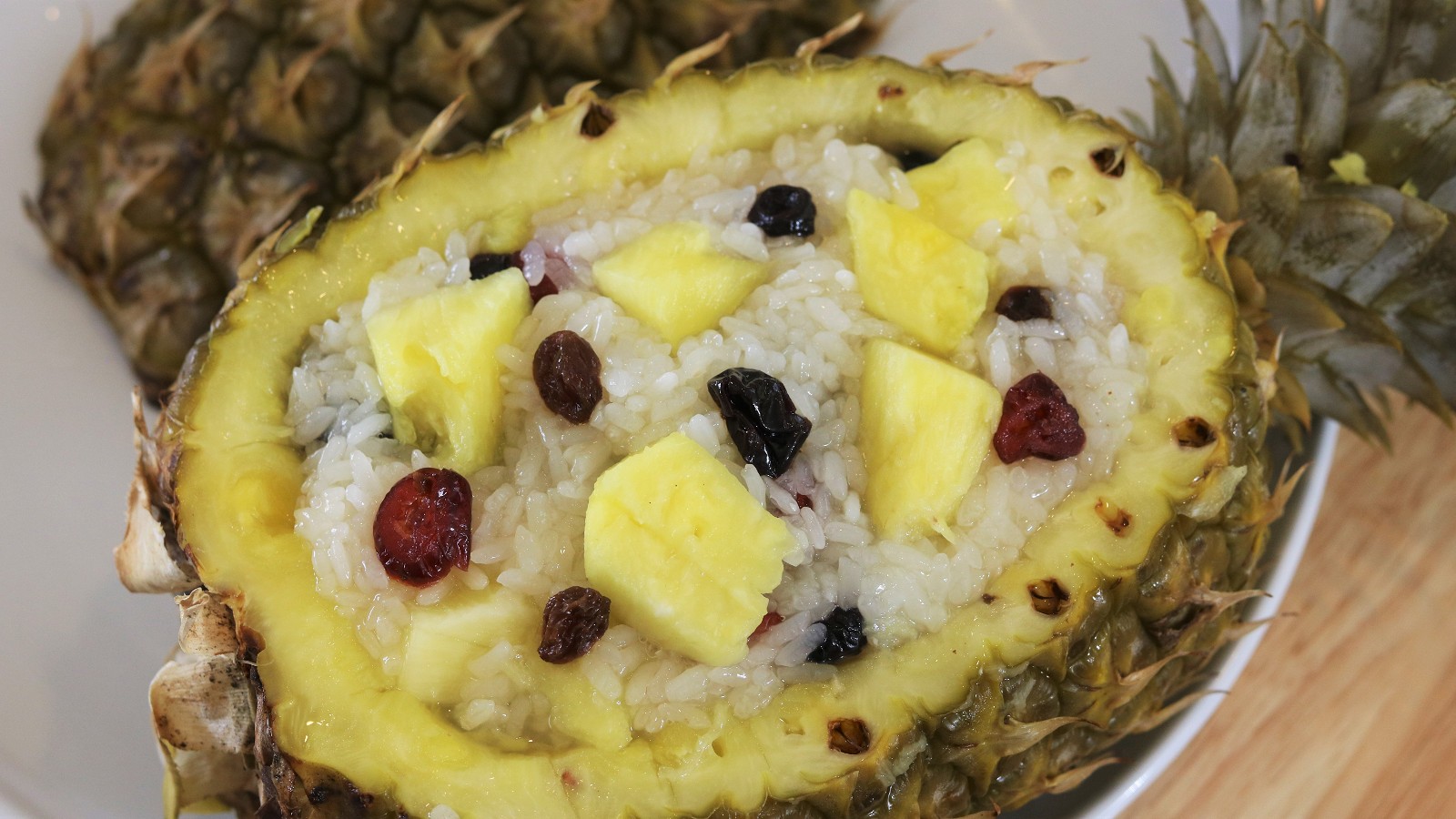 Image of Pineapple Rice Recipe – Similar to Mango Sticky Rice (傣味菠萝饭)