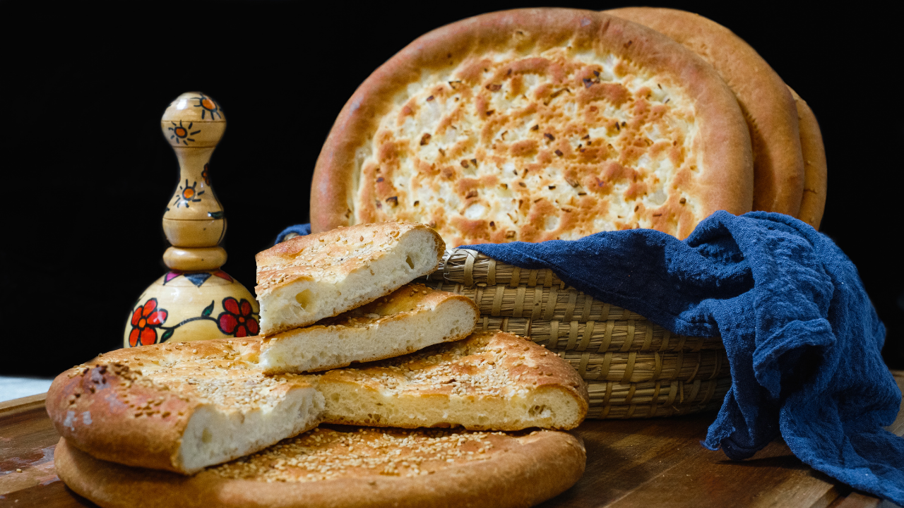 Image of Uigher Naan Bread Recipe (新疆烤馕)