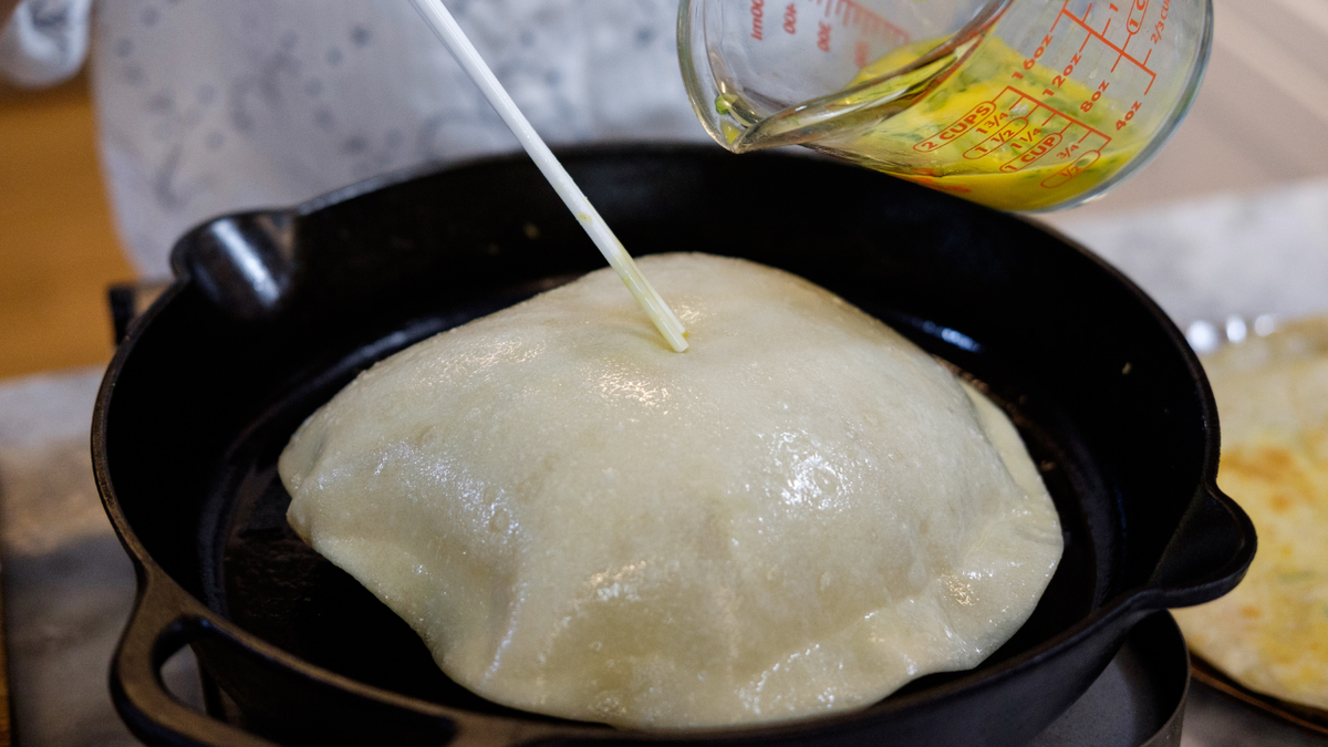 MUST TRY BLT WRAP – Egg Stuffed Pita (鸡蛋灌饼)