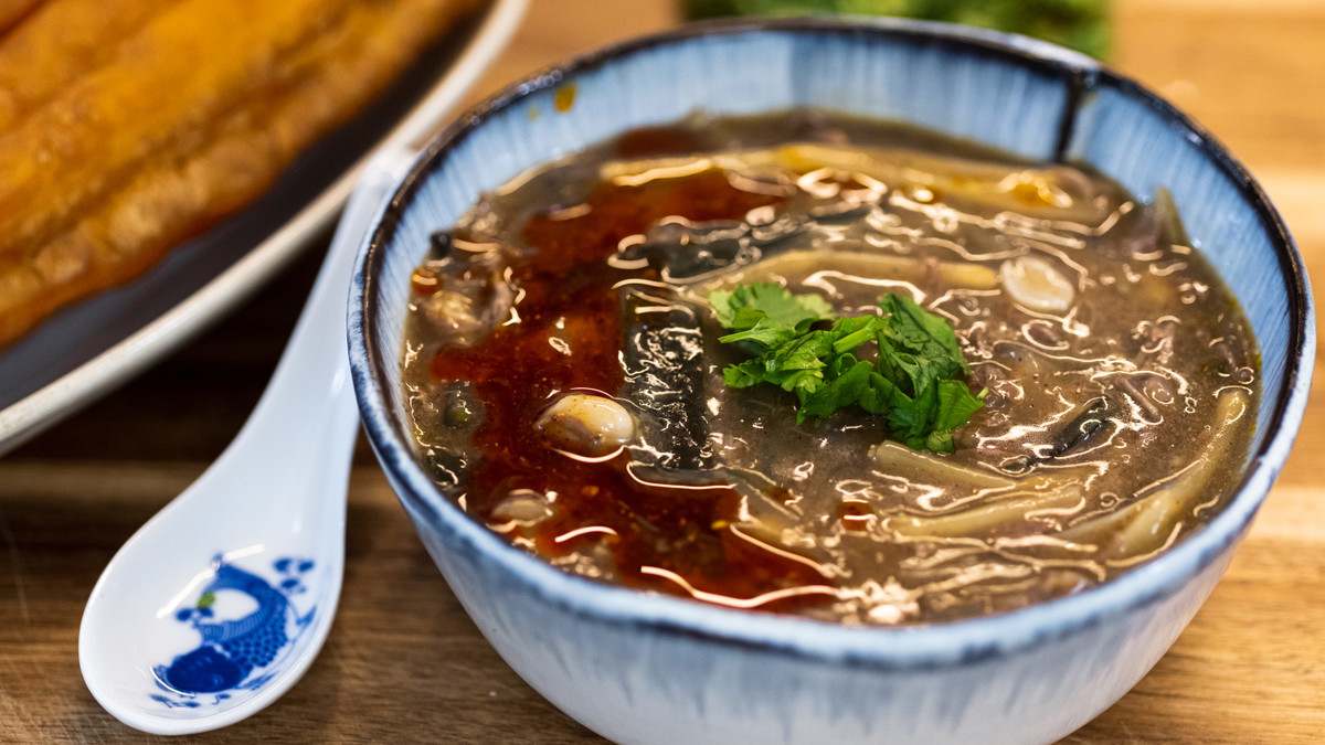 WINTER WARMER – Hot Pepper Soup (河南胡辣汤)