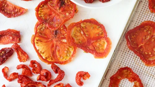 Image of Best practise drying tomatoes in a food dehydrator