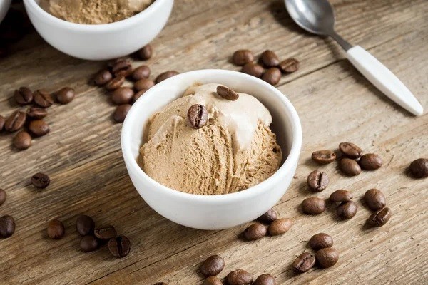 Image of Nicecream mit Kakaopulver und Kaffee