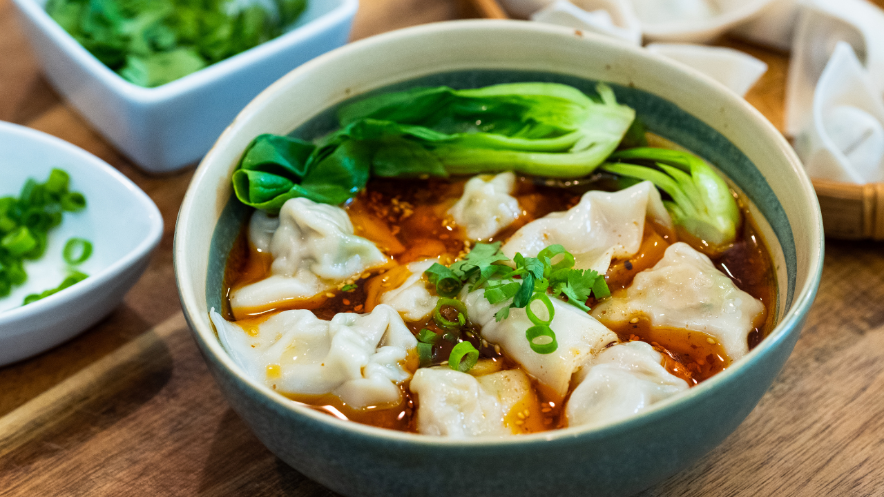 Image of Can YOU Handle Sichuan Wonton Soup? Recipe (红油抄手)