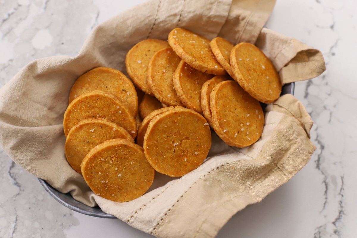 Buttery Chipotle Cheddar Crackers