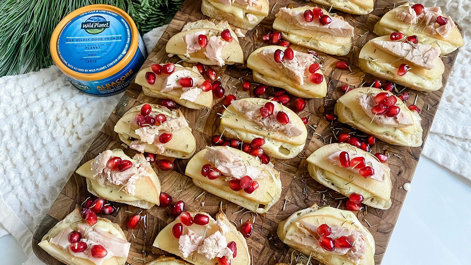 Tuna, Brie &amp; Apple Crostini | Wild Planet Foods
          
       recipe
