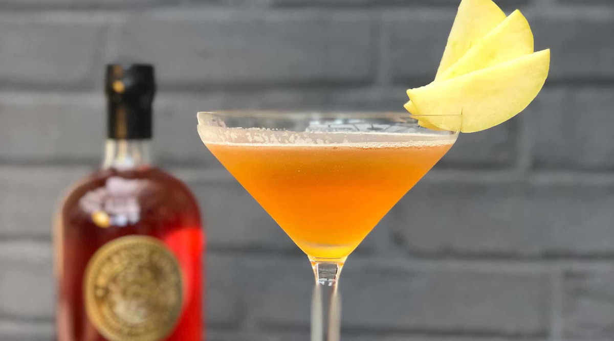 Nelson's Gold® - Caramel Apple Martini