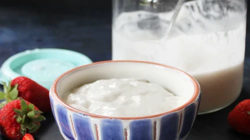 Image of Coconut yogurt thickened with tapioca
