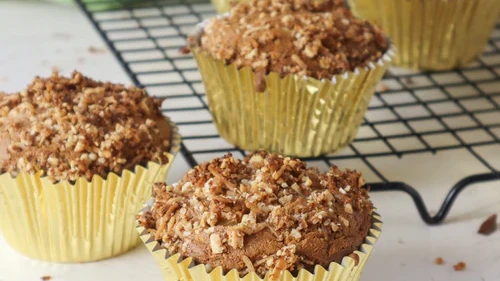 Image of Simple paleo crumb topped apple blender muffins