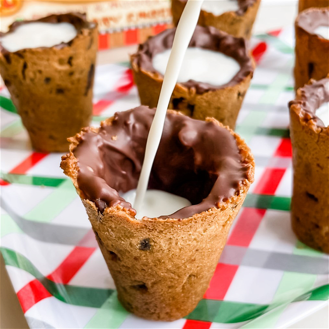 Image of Gluten-Free Milk and Cookie Cups