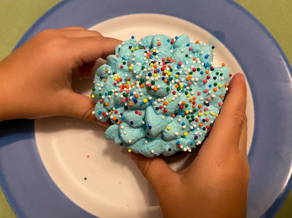 ʻUlu Chocolate Muffins with Buttercream Icing