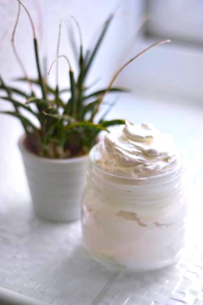 Image of DIY Whipped Body Butter Recipe With Coconut & Vanilla 