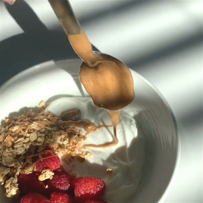 Image of Skin-Loving Breakfast Bowl 
