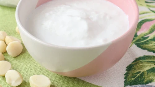 Image of Creamy homemade macadamia milk yogurt recipe