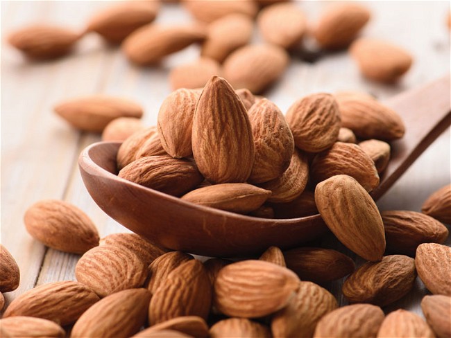Image of Dried Raw Almonds