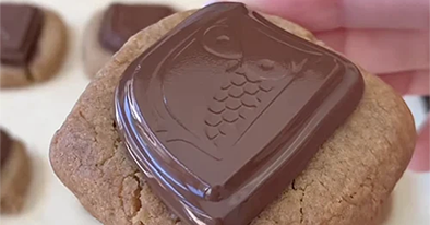 Image of Chocolate Peanut Butter Energy Cookies