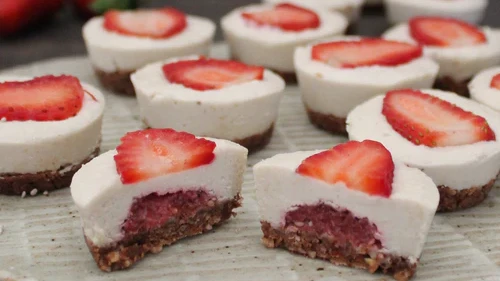 Image of Raw coconut yogurt & strawberry chia jam cheesecakes