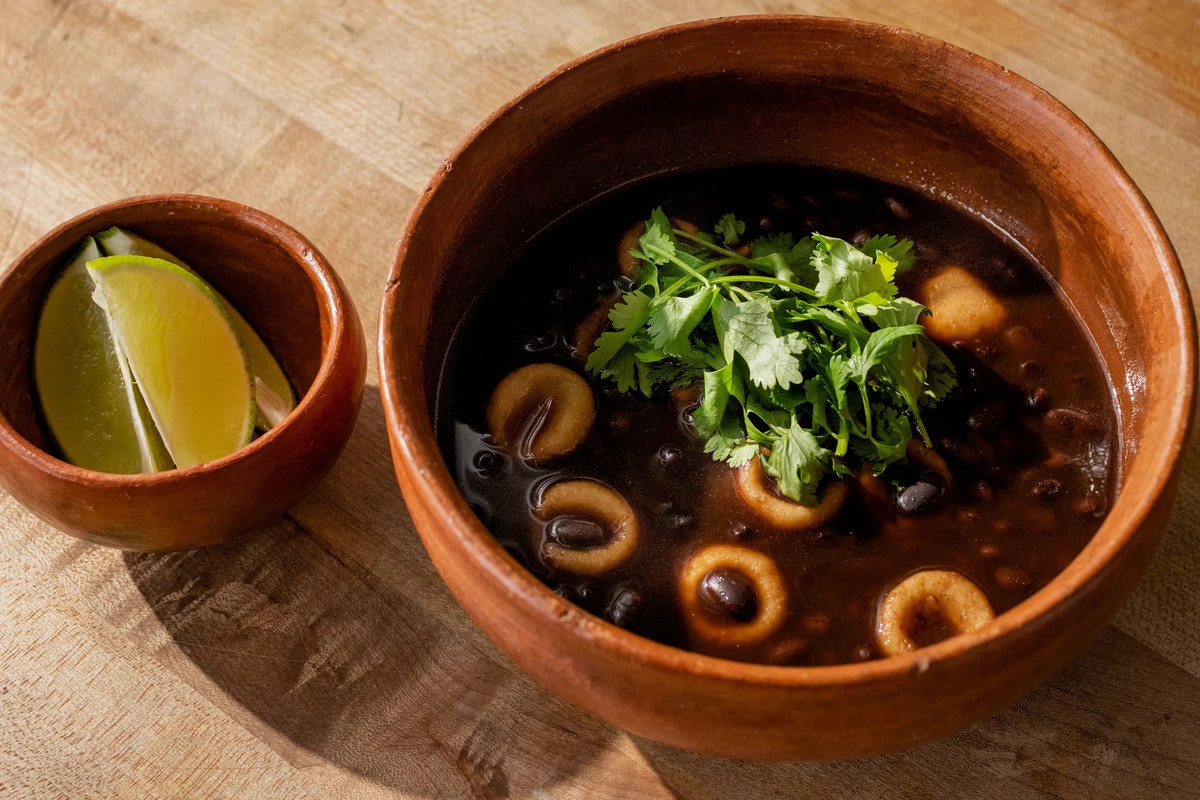 Chochoyotes y frijoles
