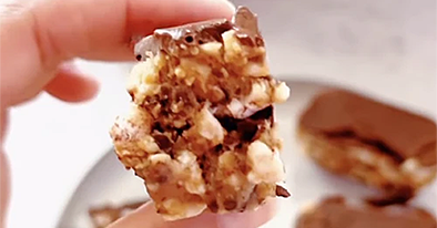 Image of Chocolate Cashew Crunch Bars