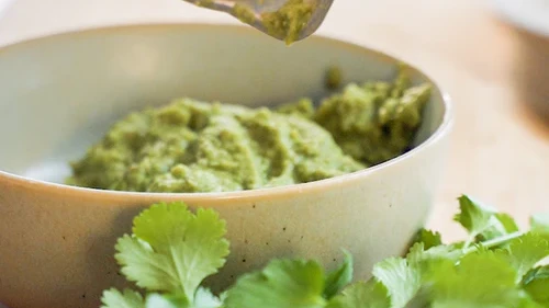 Image of Fresh Thai Green Curry Paste (plus chicken curry recipe)