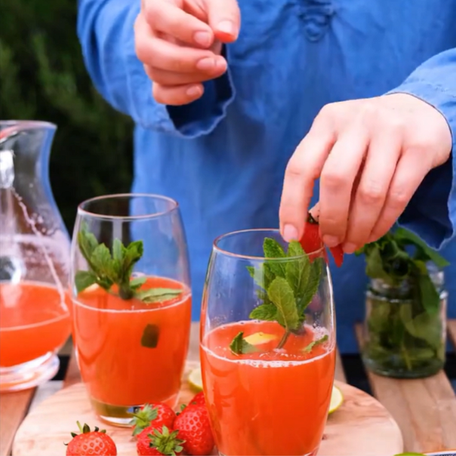 Image of Homemade Strawberry Lemonade Rocks