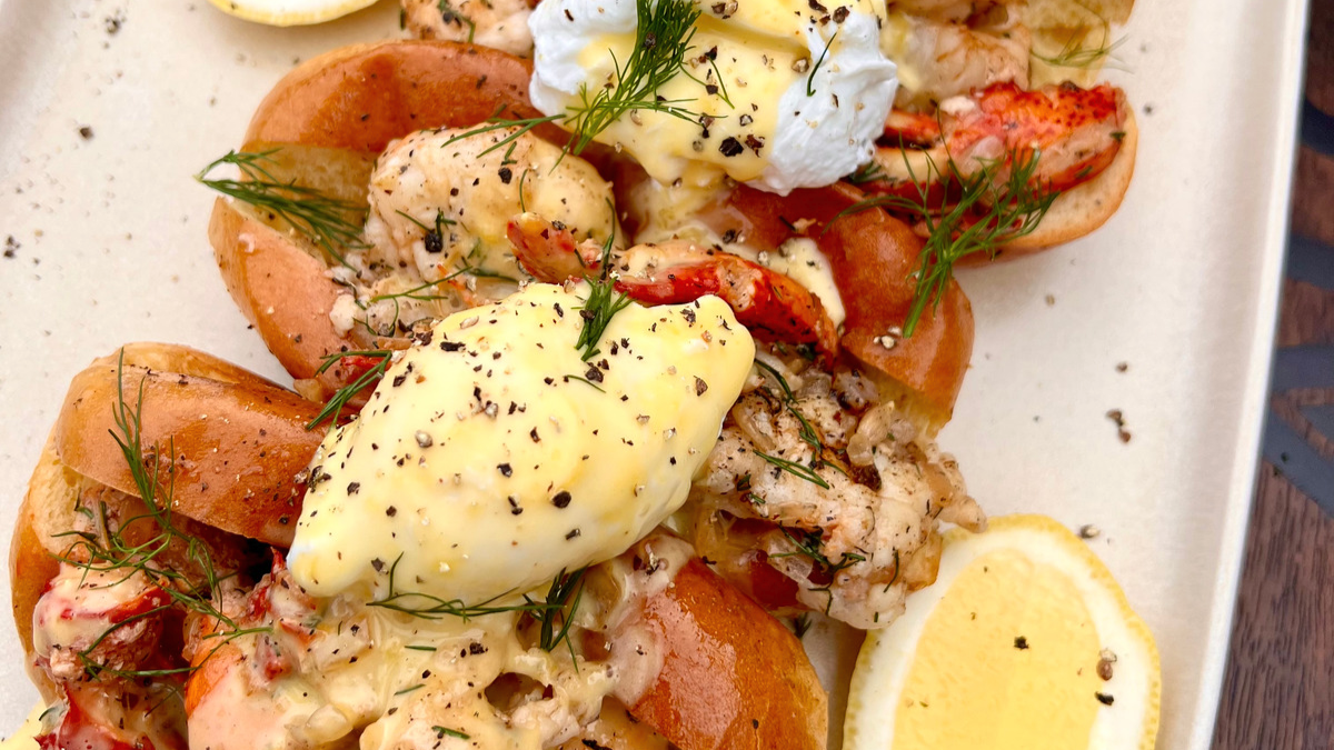 Image of Lobster Roll Eggs Benny 