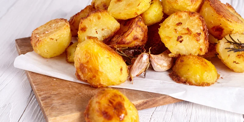 Garlic and Rosemary Roast Potatoes