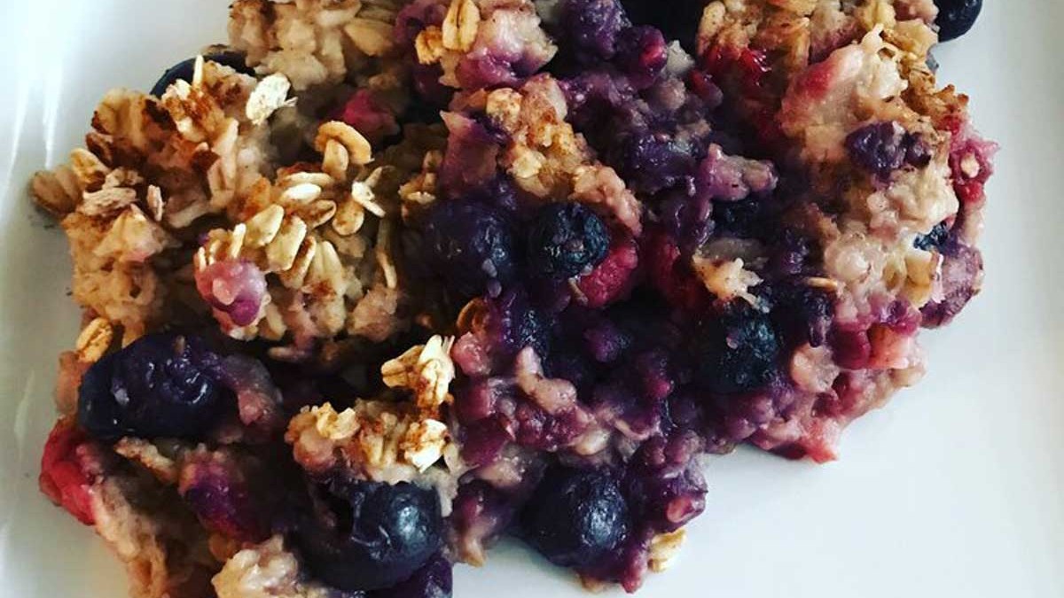 Image of Berry Oat Bake