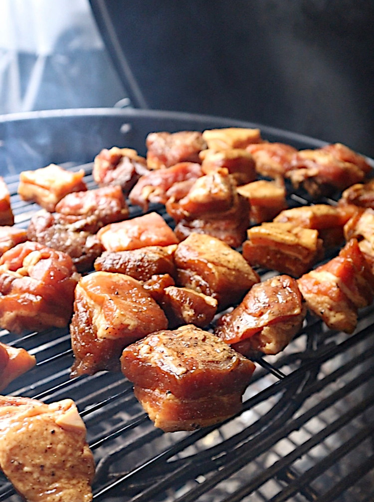 Image of Smoke pork belly with cherry wood for 60 mins or until they develop red colour