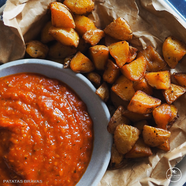 Image of Patatas Bravas & Tomatendip